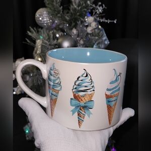NWT Glam Luxury Logo Blue and White Ice Cream Mug Made In USA 20OZ